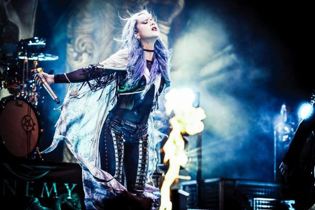 Alissa-White-Gluz-1200-800