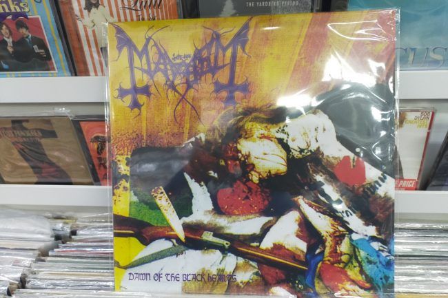 portada polemica mayhem